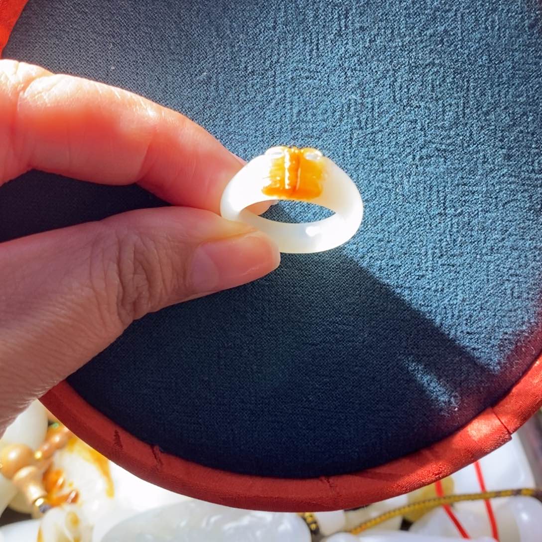 和田玉戒指17.5圈口未镶嵌