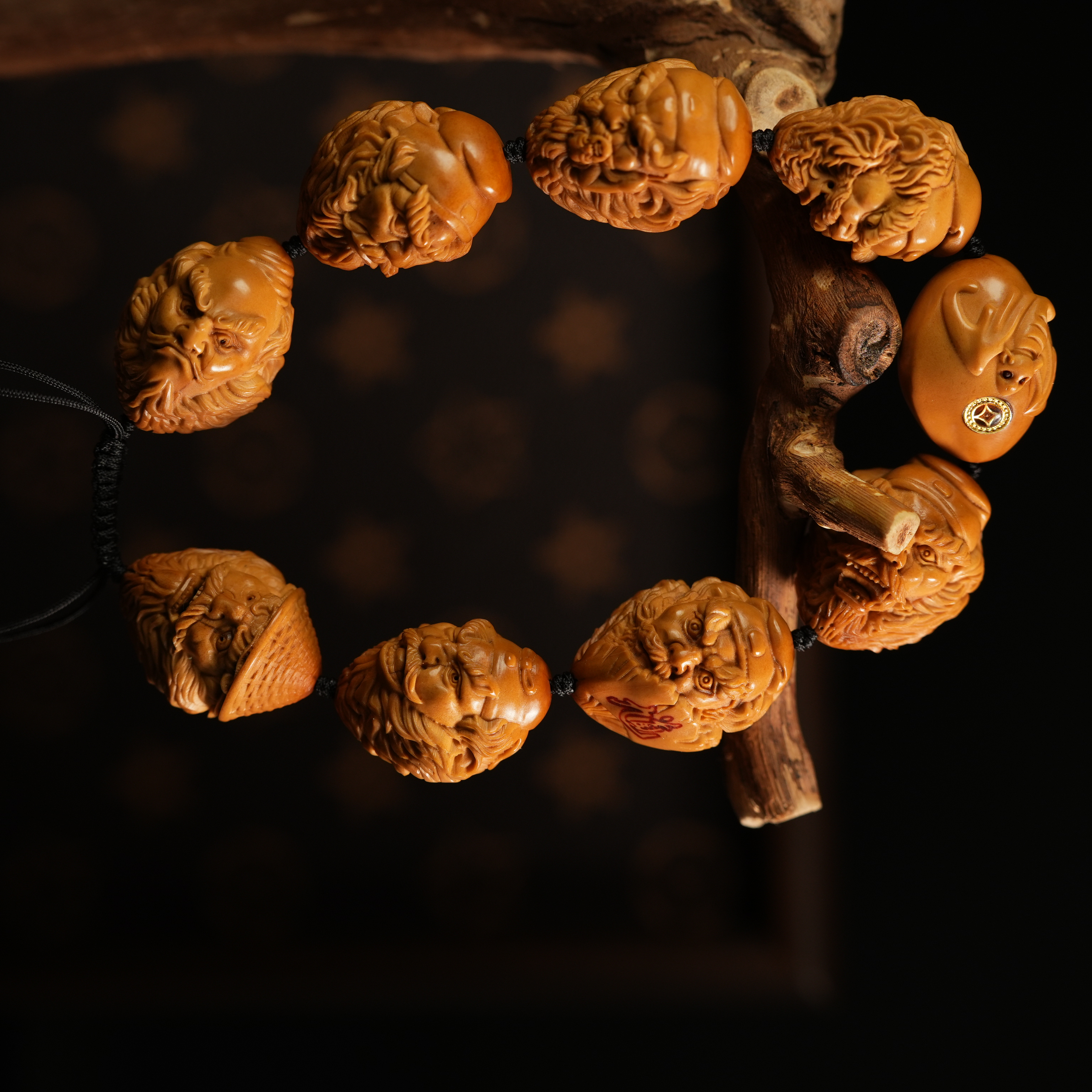 藏越，八大钟馗之钟馗百态橄榄核雕手串4