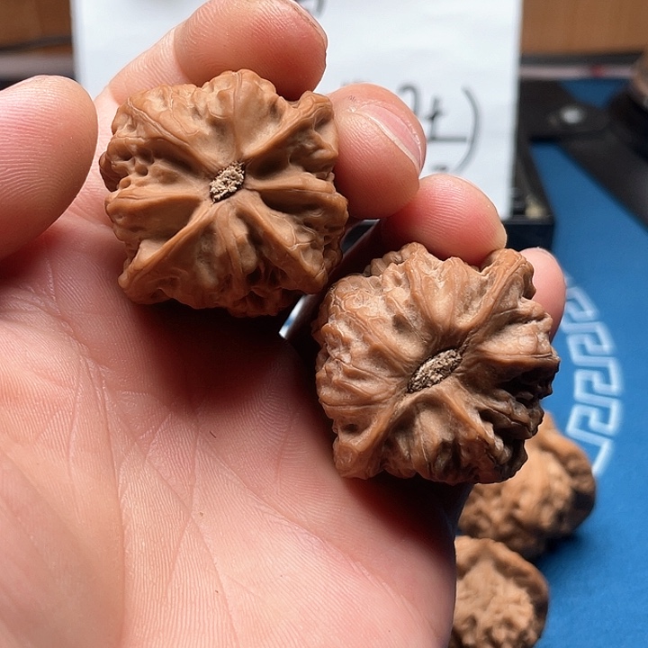 文玩核桃吊坠?*佛肚