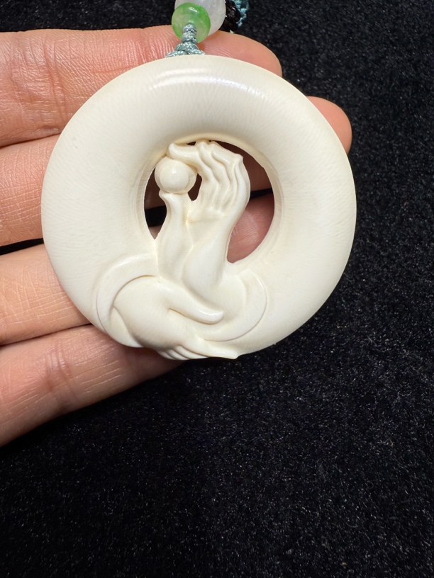 P2006猛犸牙精工雕刻镂空配饰49✖️13