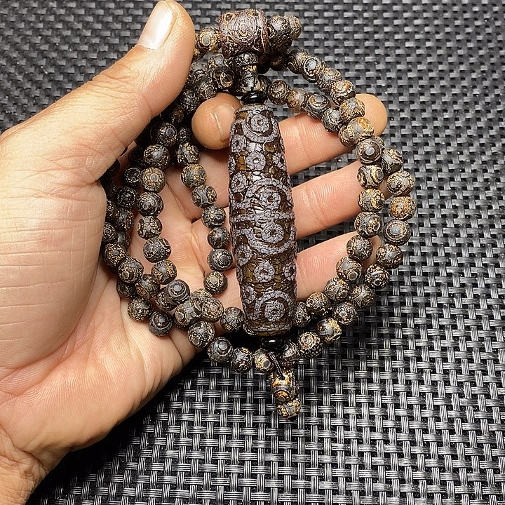 陈***冰玛瑙/玉髓未镶嵌手链