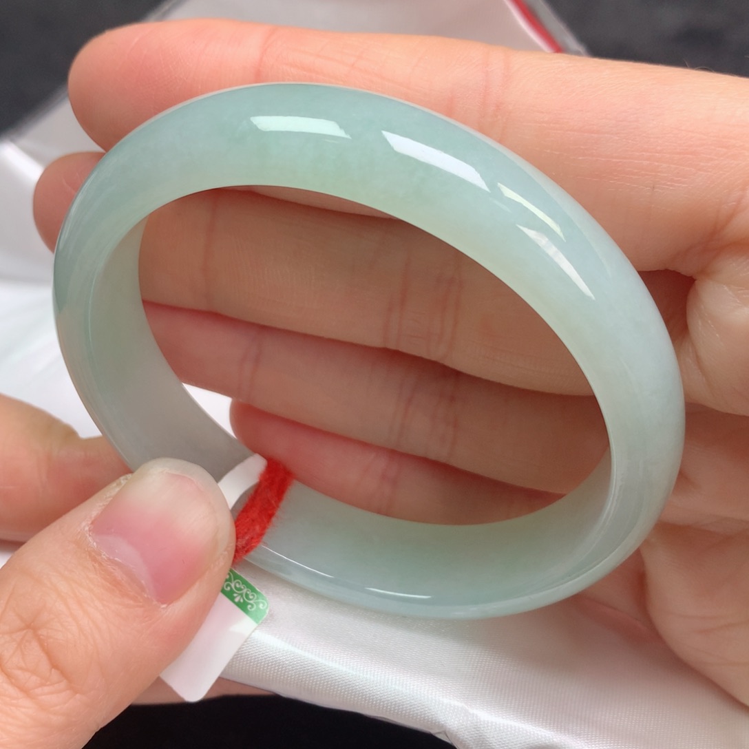 翡翠手镯未镶嵌56贵妃