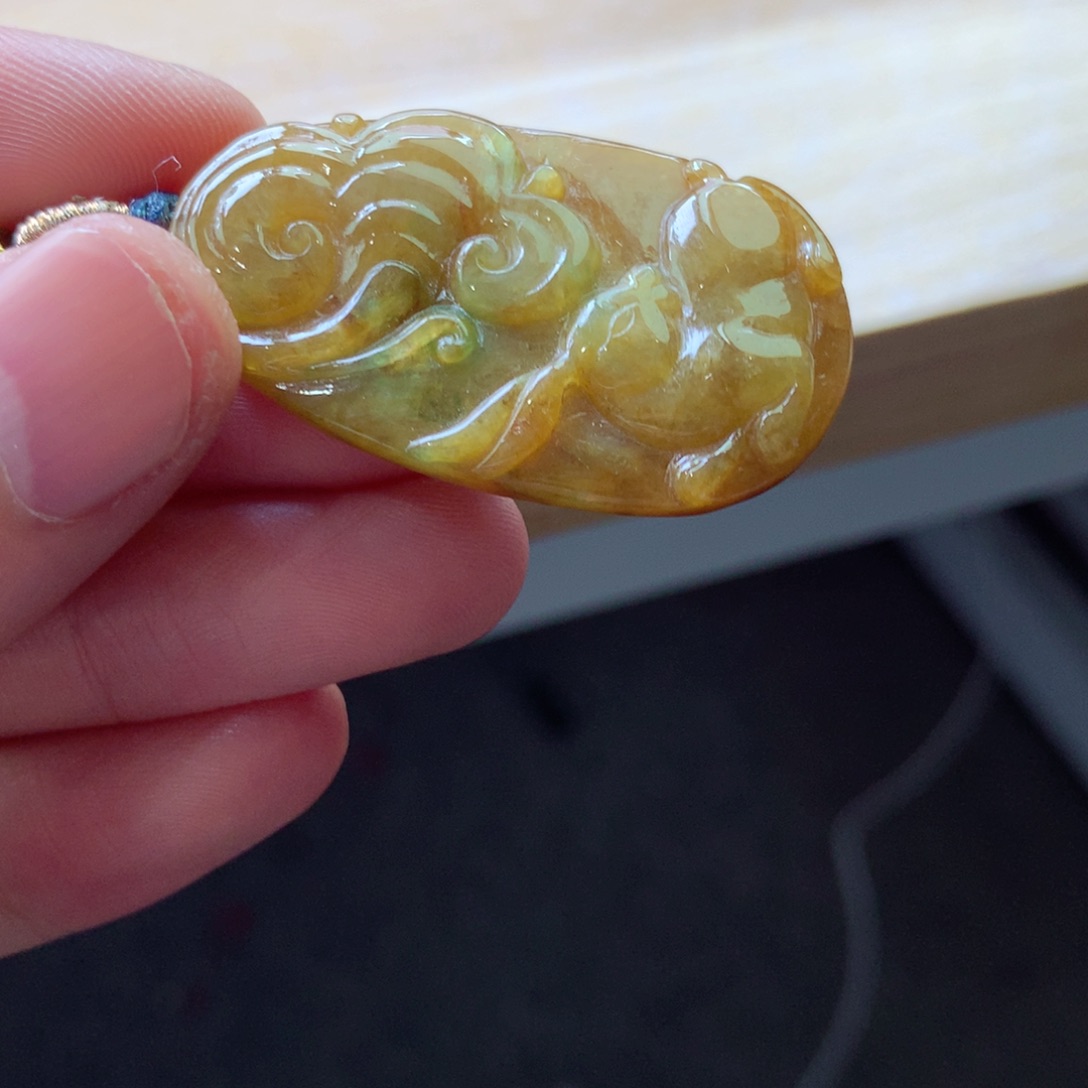 翡翠颈饰未镶嵌吊坠