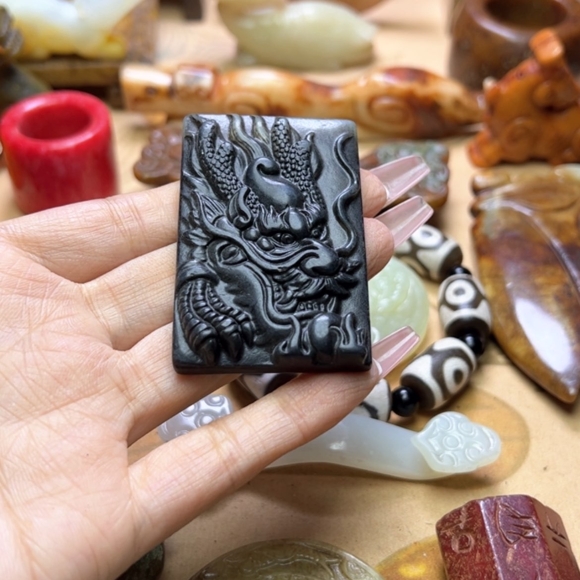 【闪购商品】蛇纹石玉颈饰未镶嵌