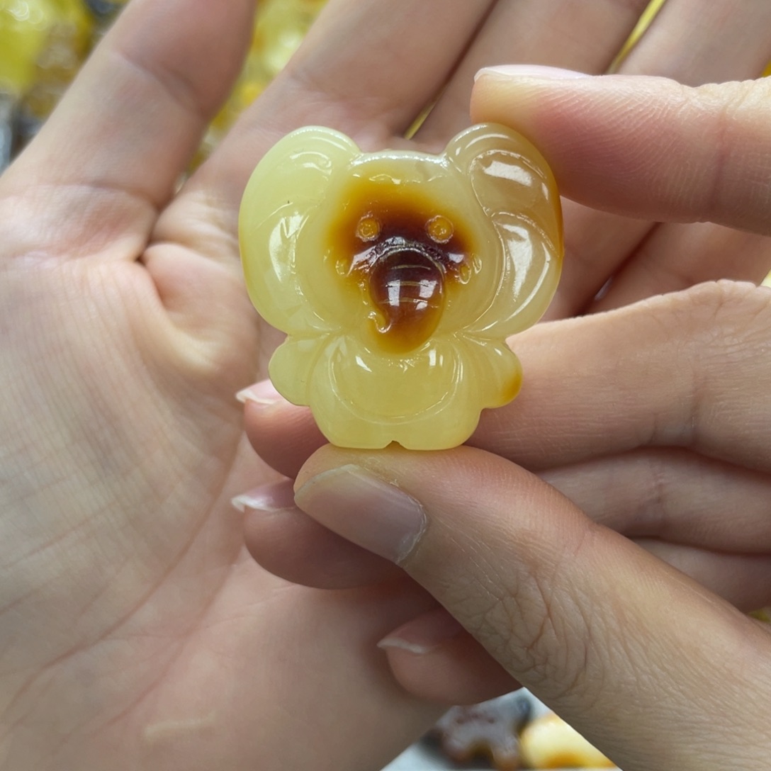 琥珀未镶嵌裸石天然琥珀蜜蜡大象