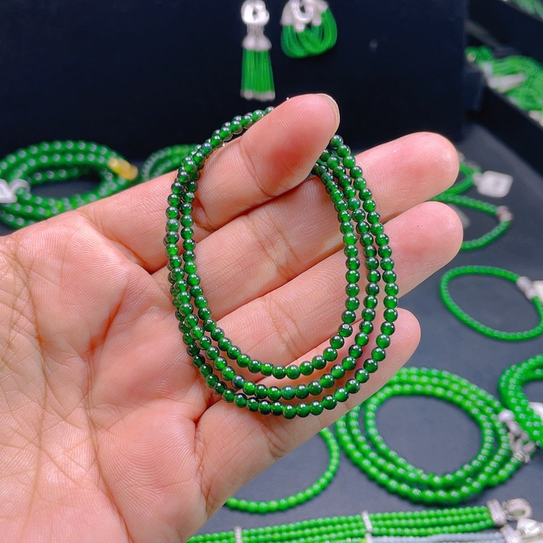 颈饰未镶嵌翡翠A货卡3