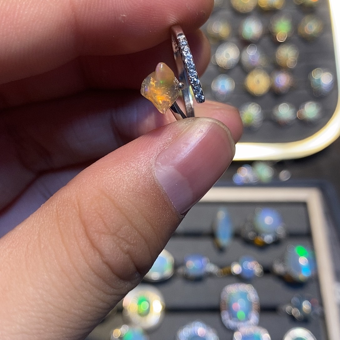 欧泊欧泊戒指银S925镶嵌