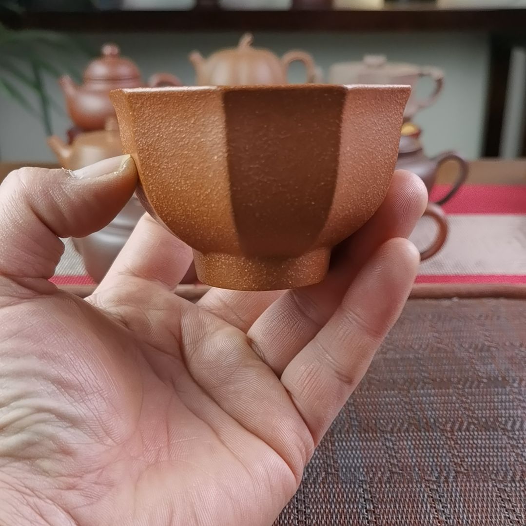 紫砂茶壶降坡菱花主人杯150CC