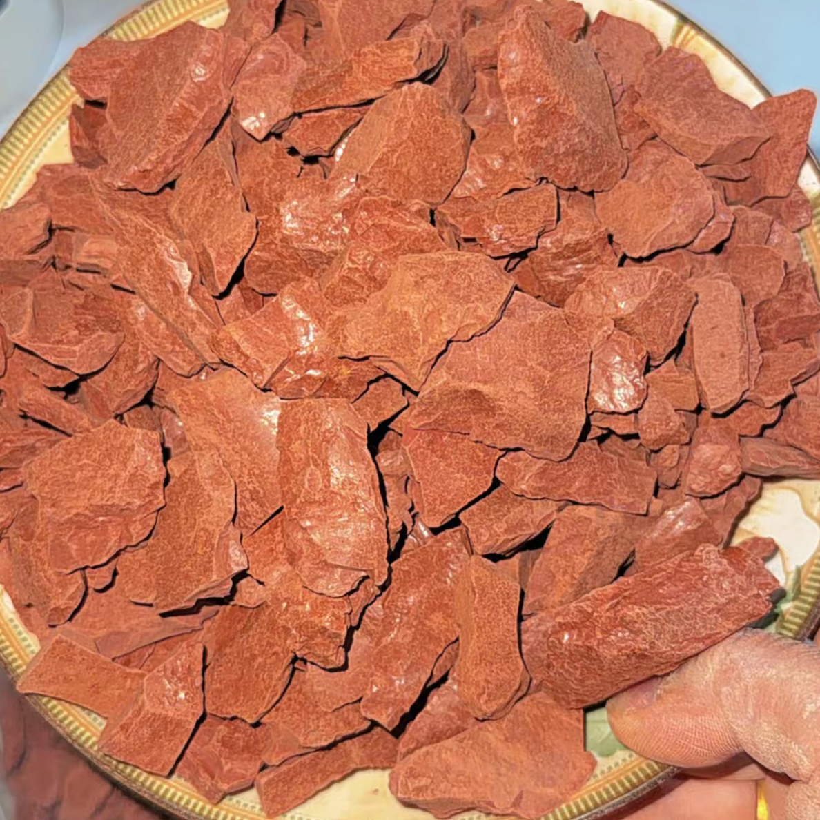 那拉提红土中颗粒，天然彩色解压神器一公斤泥土