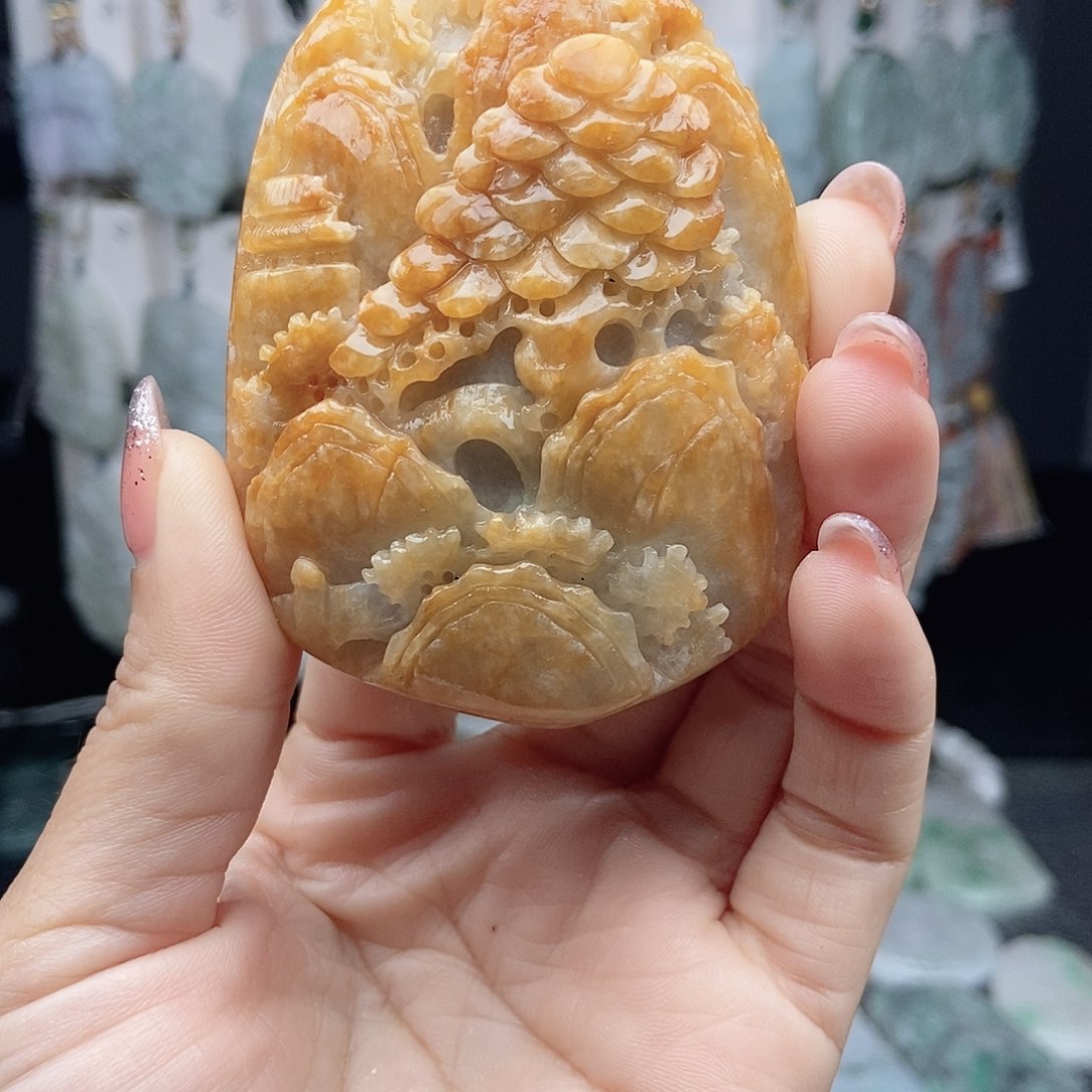 翡翠颈饰未镶嵌翡翠