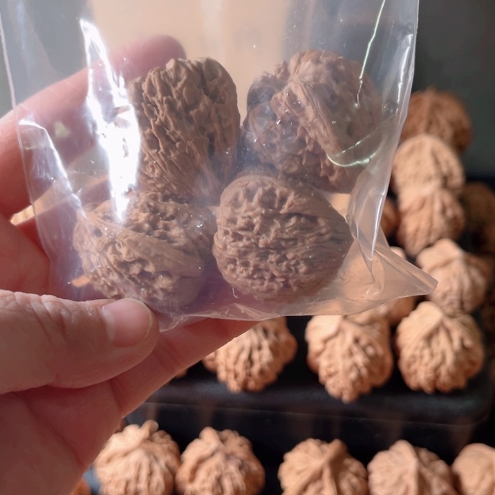 拙***橙文玩核桃吊坠文玩