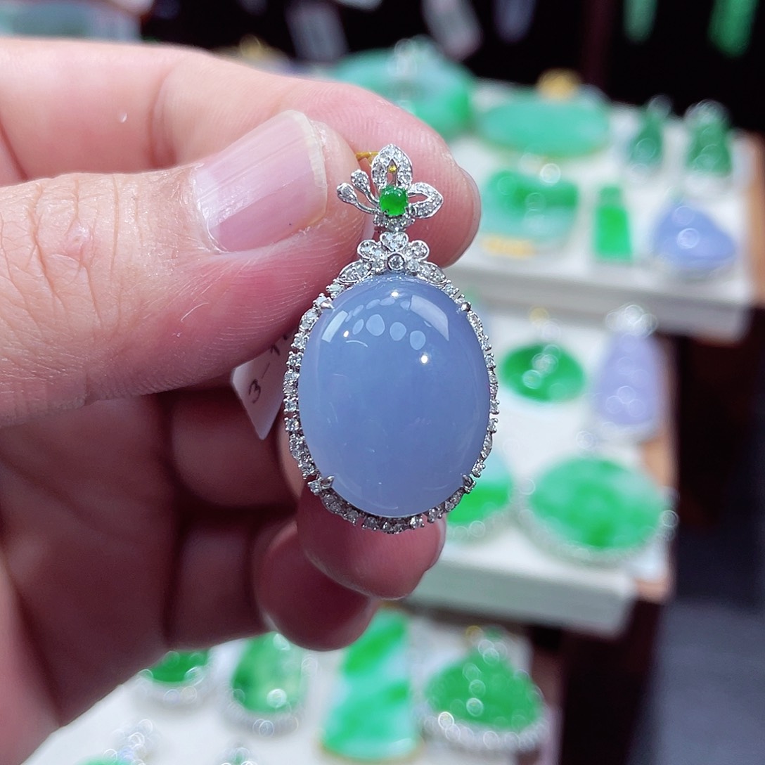 翡翠吊坠(不含链)18K金镶嵌