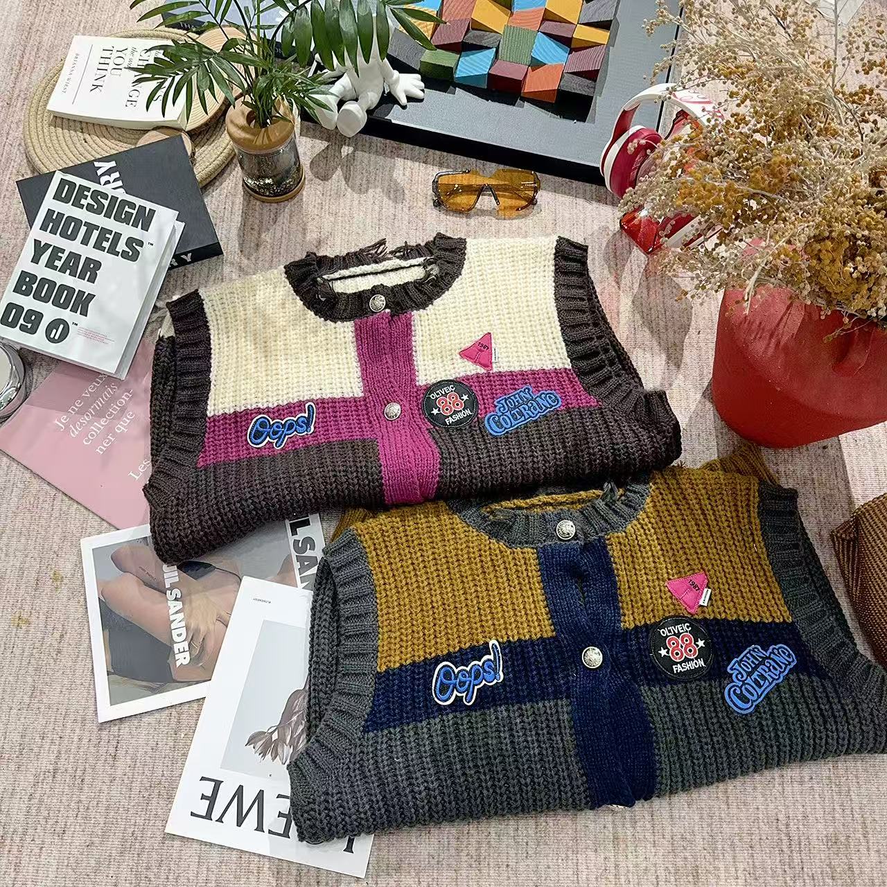 2025秋季新款时尚休闲纯色拼色毛衣针织马甲4988