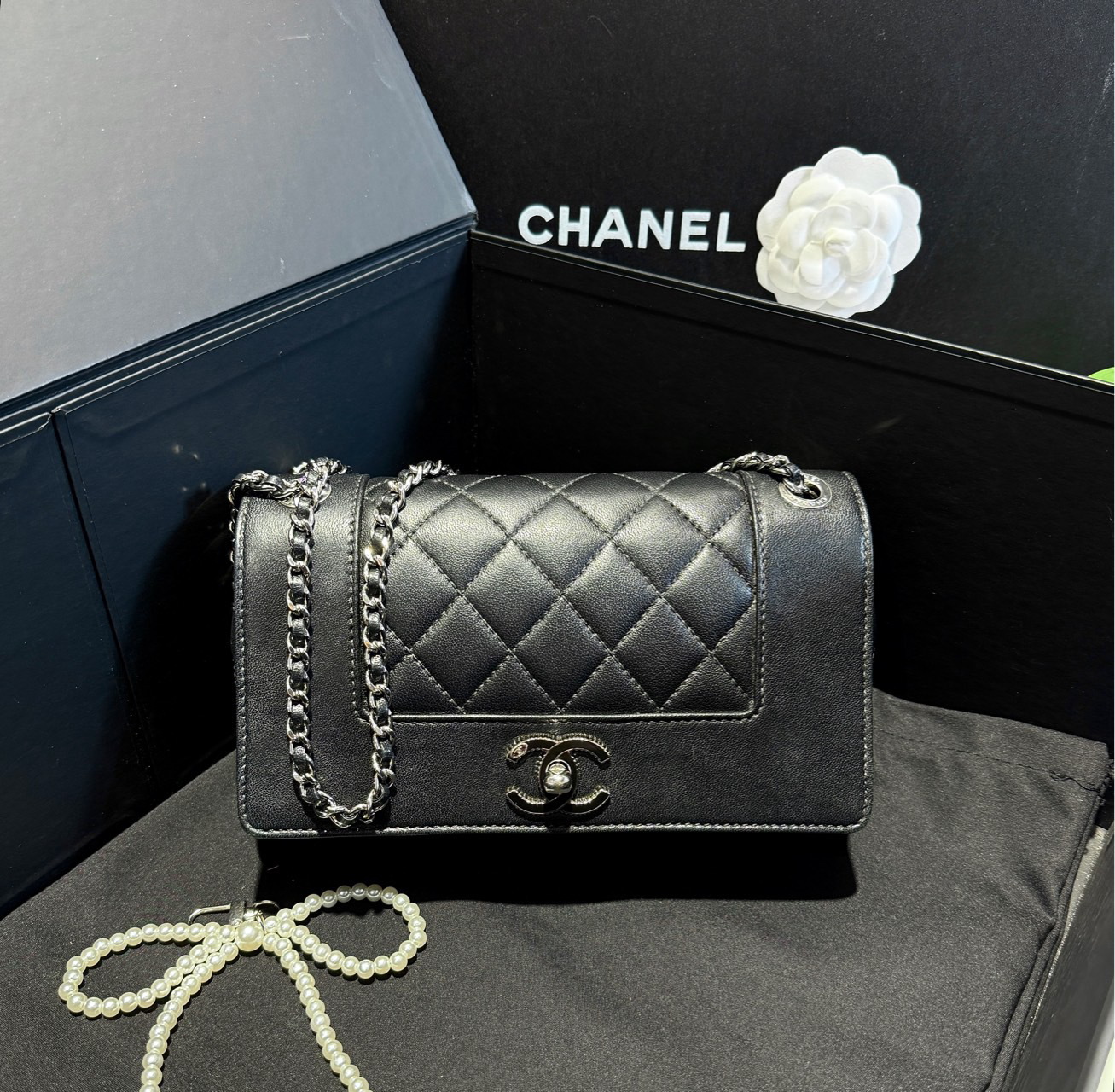 99新 Chanel/香奈儿 黑银CF珐琅扣口盖包 99新z/9226