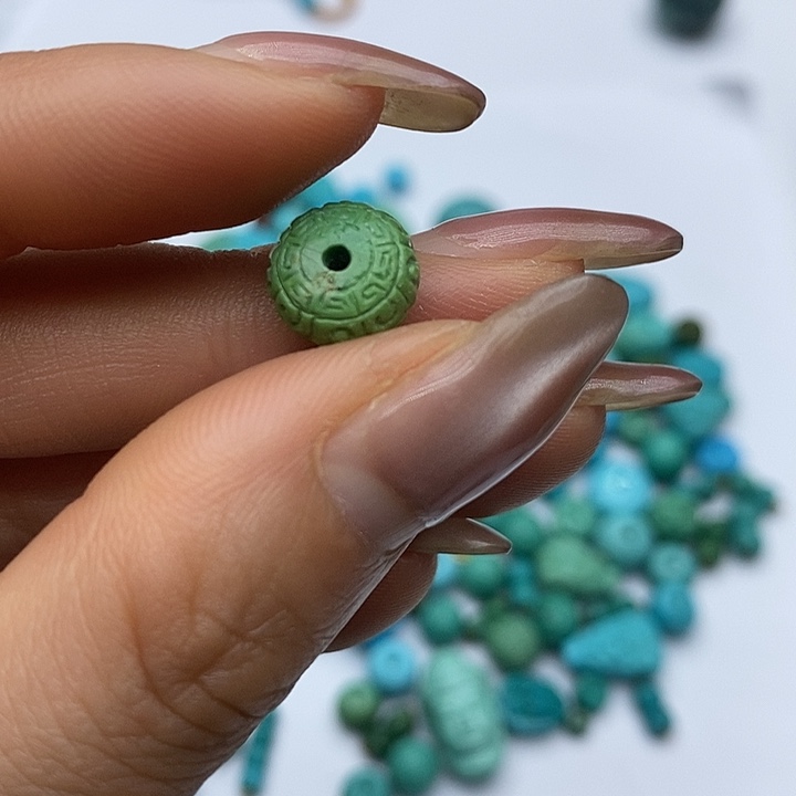 绿松石未镶嵌珠宝奇石