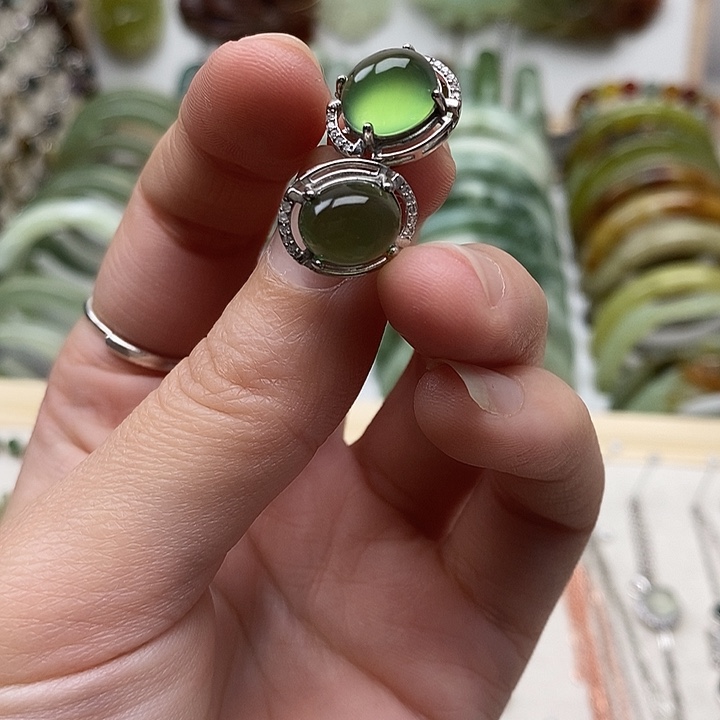 蛇纹石玉耳钉银S925镶嵌一****始