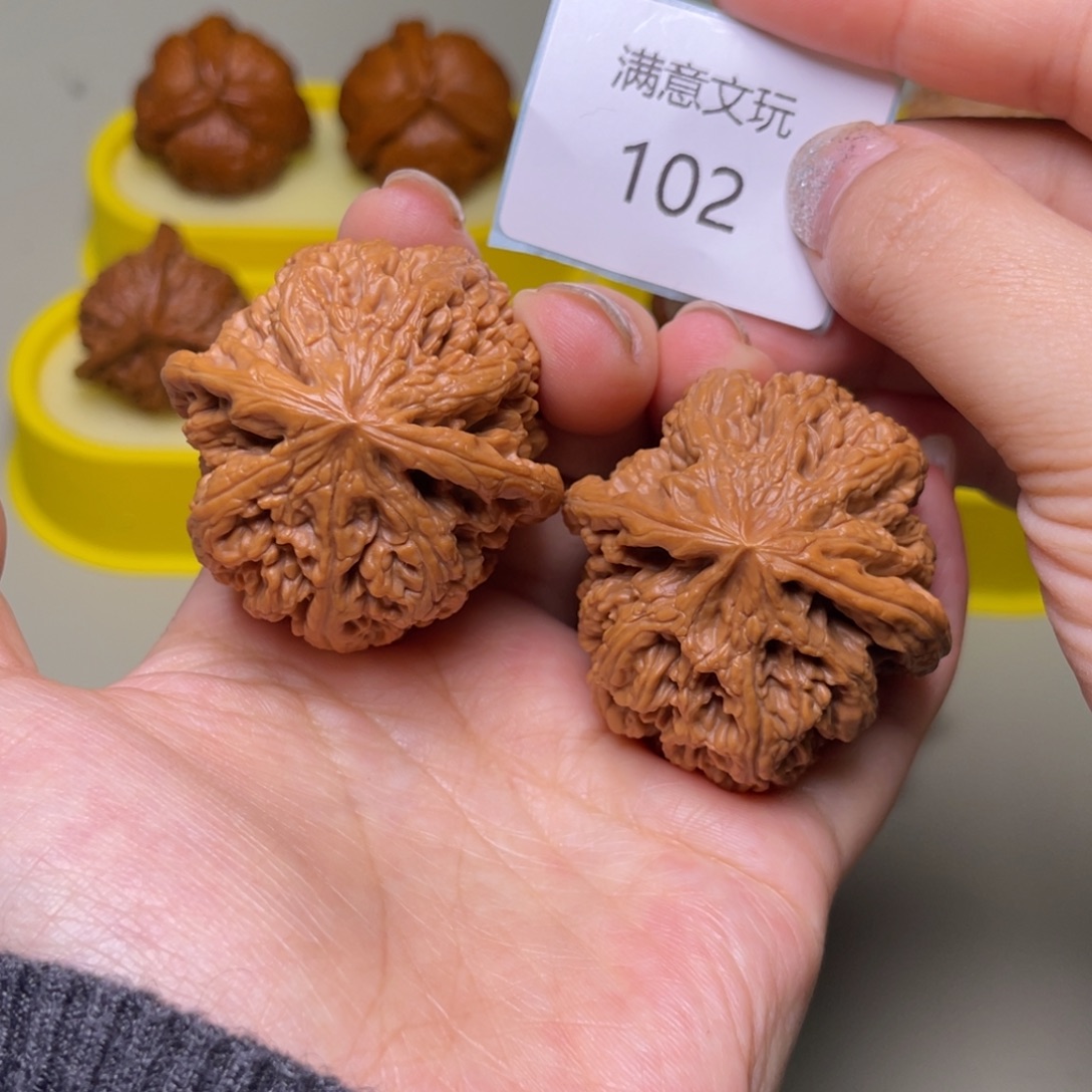 文玩核桃手串粗筋43.102