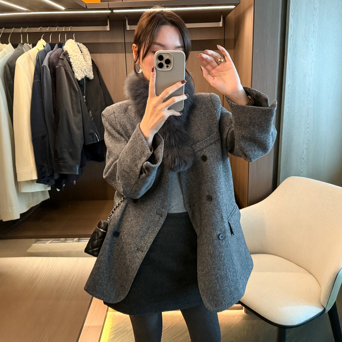 YIJJ 9171 高级感深灰西装羽绒服女冬90白鸭绒内胆羊毛呢外套围脖