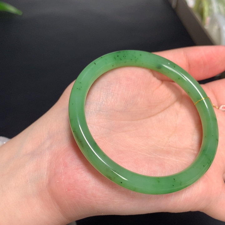 和田玉手镯未镶嵌58