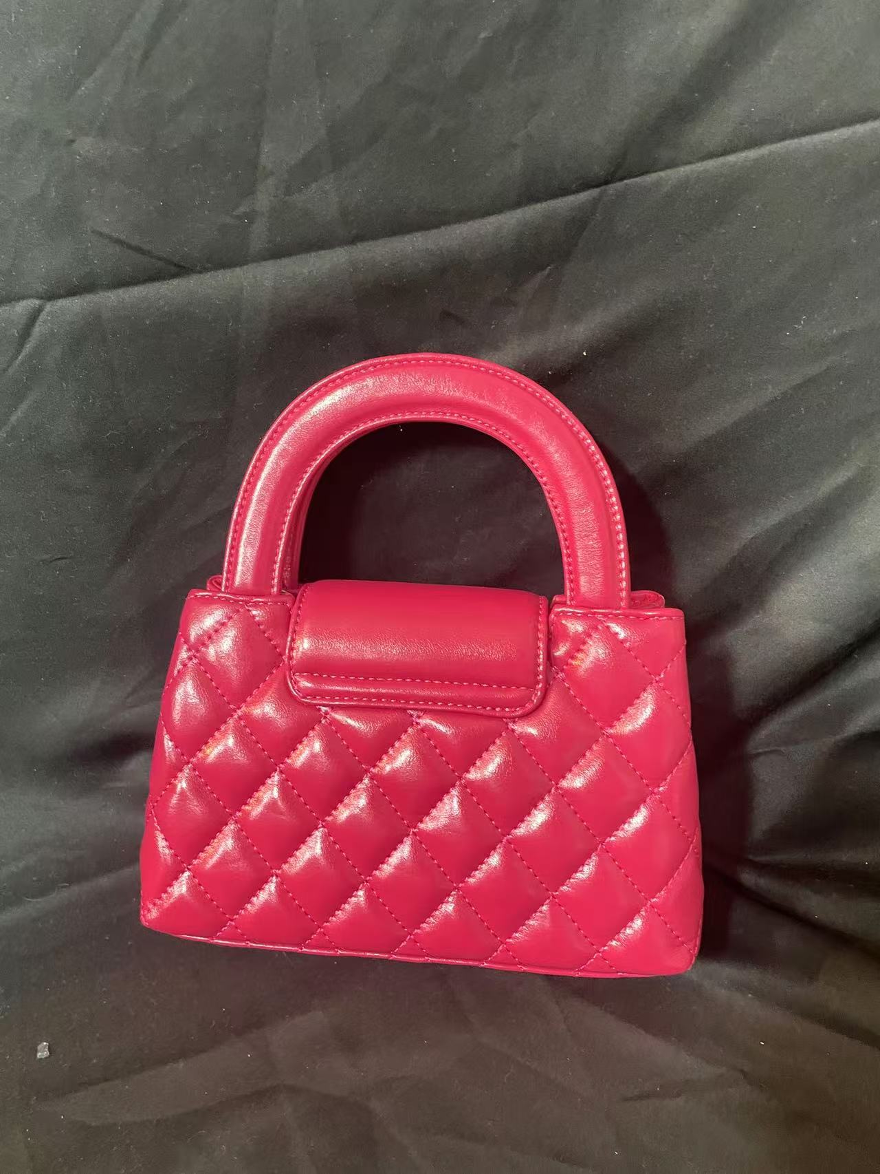 无手工打造真皮女士新款包A10429-3漆皮玫红20cm中酱手提st