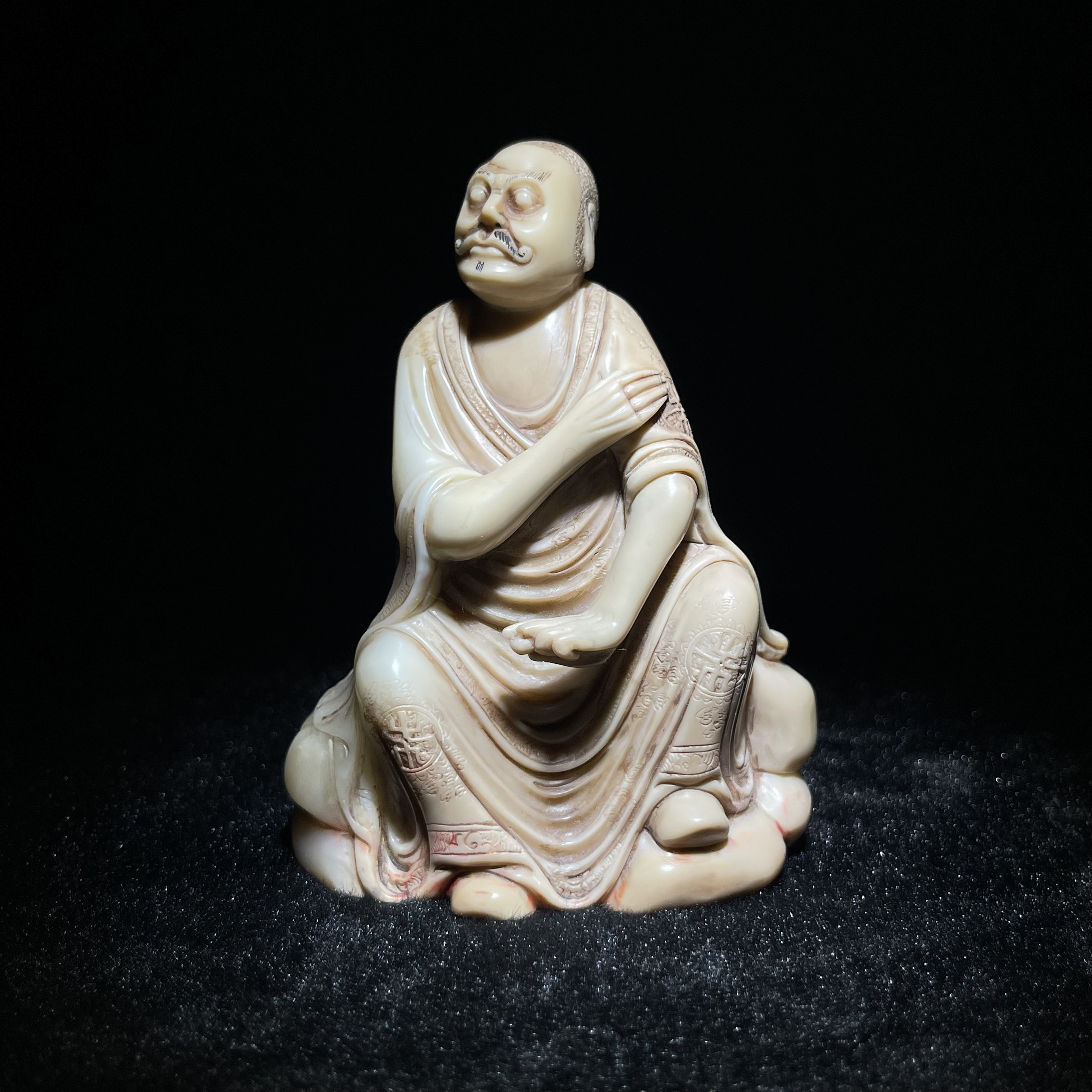 臻藏（8A）寿山石罗汉摆件2412190004