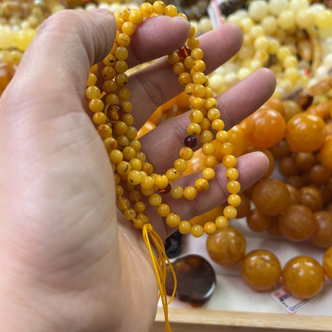 琥珀珠宝奇石未镶嵌