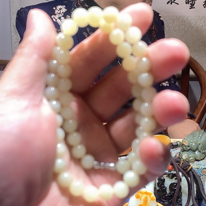 和田玉颈饰未镶嵌