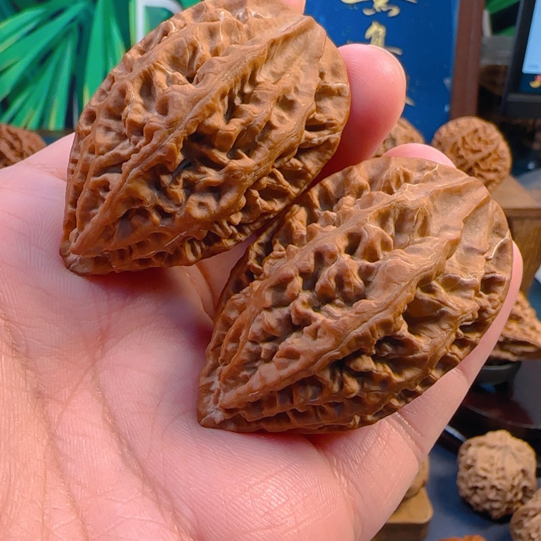 文玩核桃吊坠萝卜锤