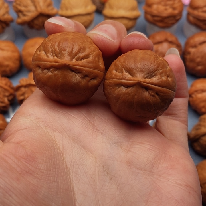 文玩核桃把件青龙珠