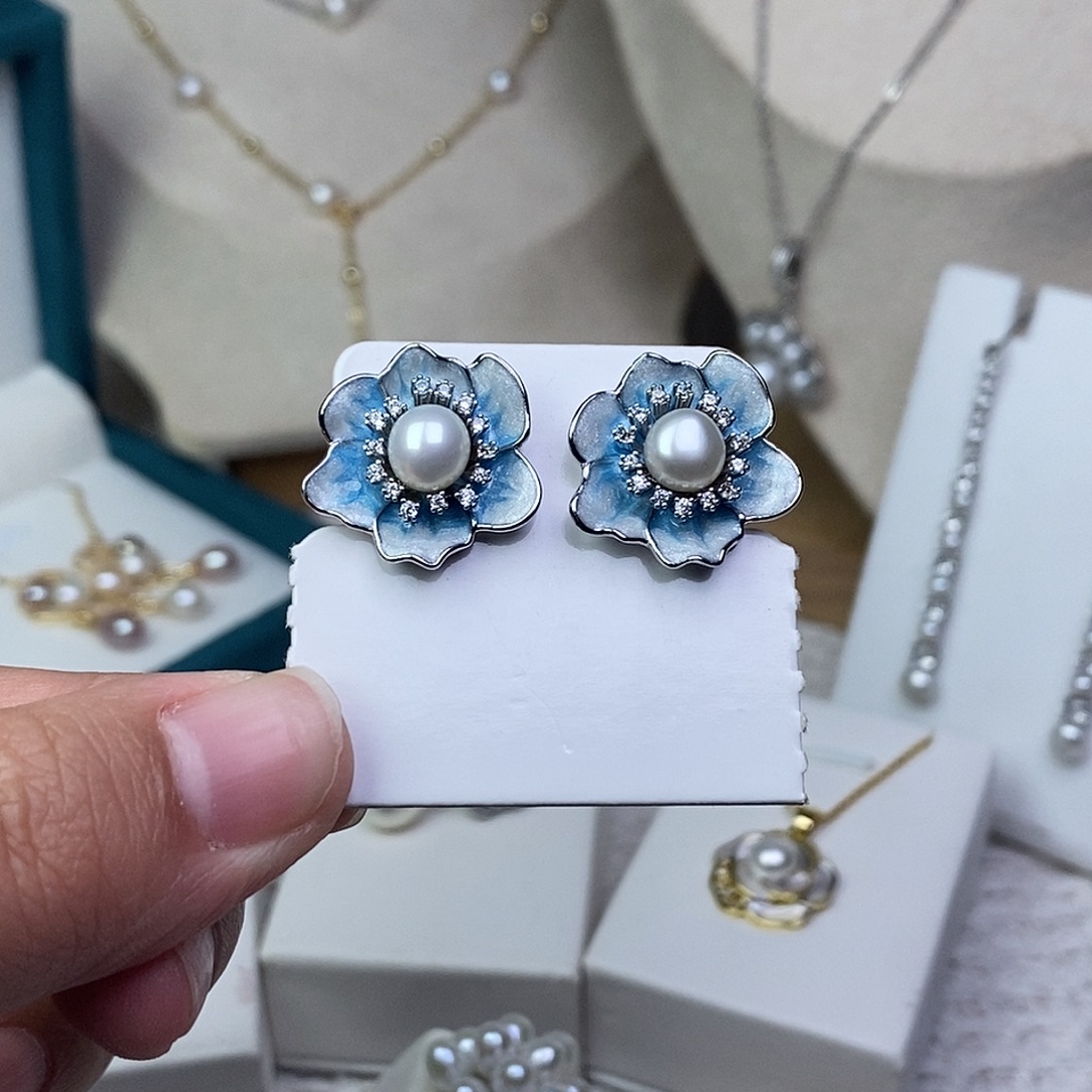 银S925镶嵌耳饰淡水珍珠