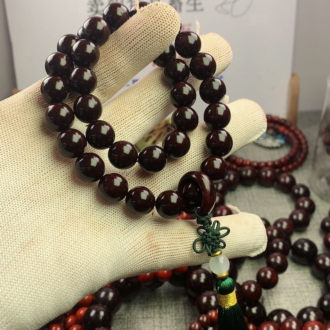 檀香紫檀（小叶紫檀）用****112手持