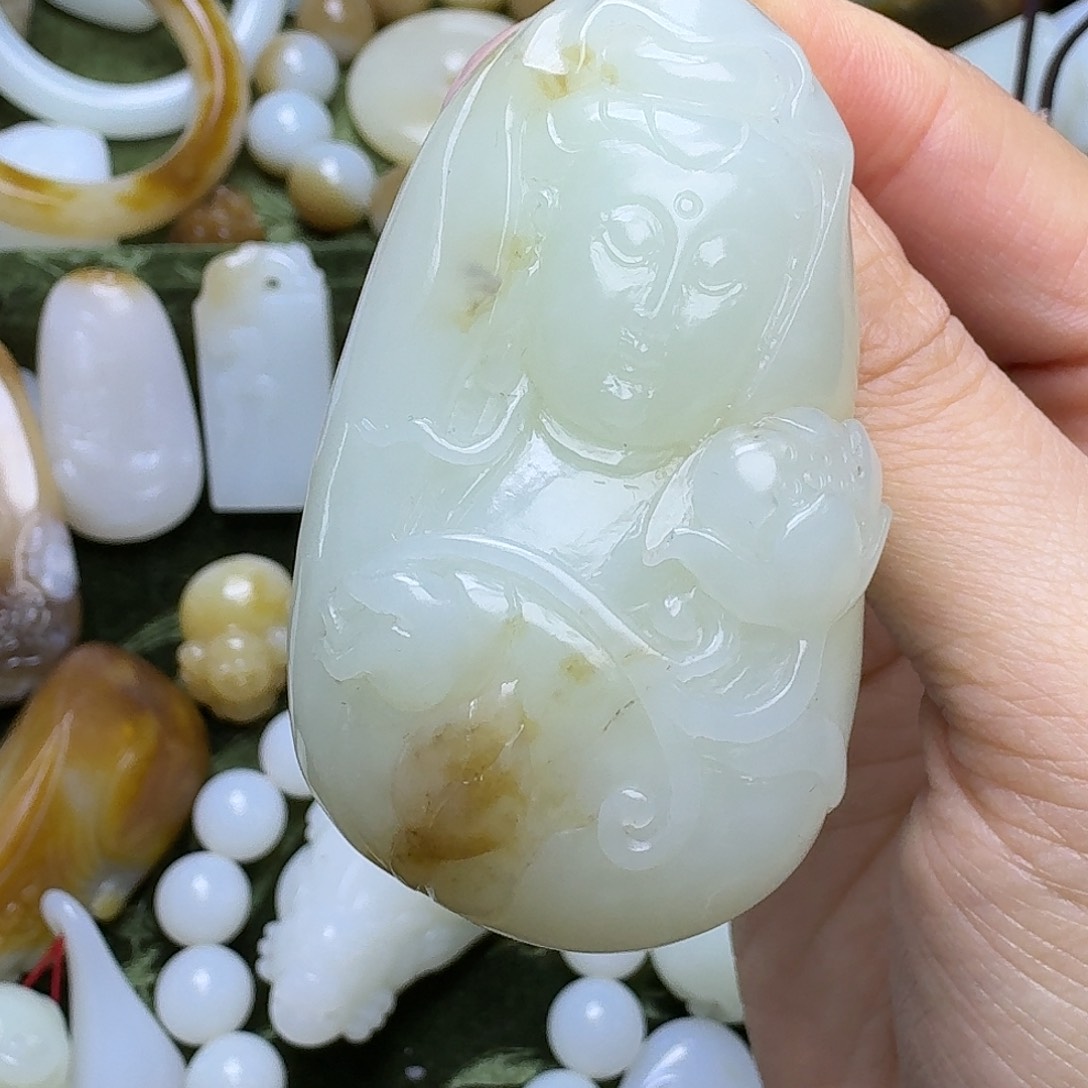 和田玉颈饰未镶嵌