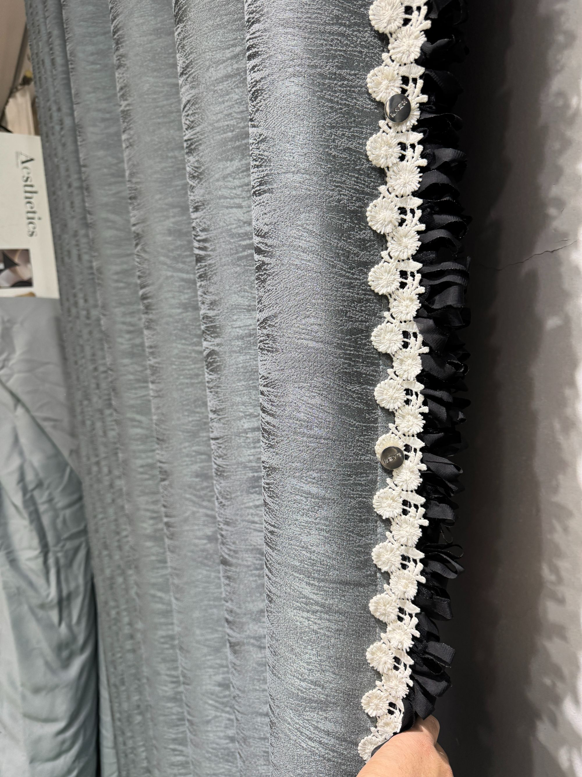 深灰高精密1500克加厚全遮光窗帘客厅卧室百搭高度2.78送复古花边