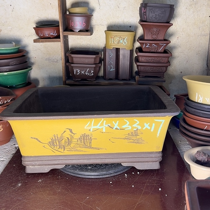 紫砂花盆，手工制作