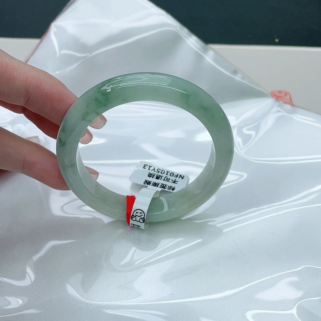 翡翠手镯未镶嵌正51.4