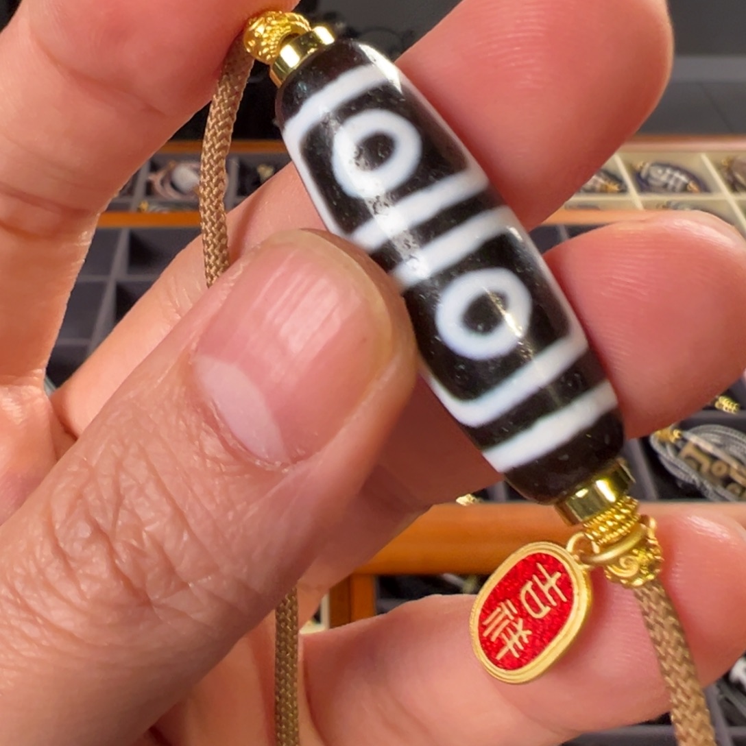 玛瑙/玉髓颈饰未镶嵌永****?