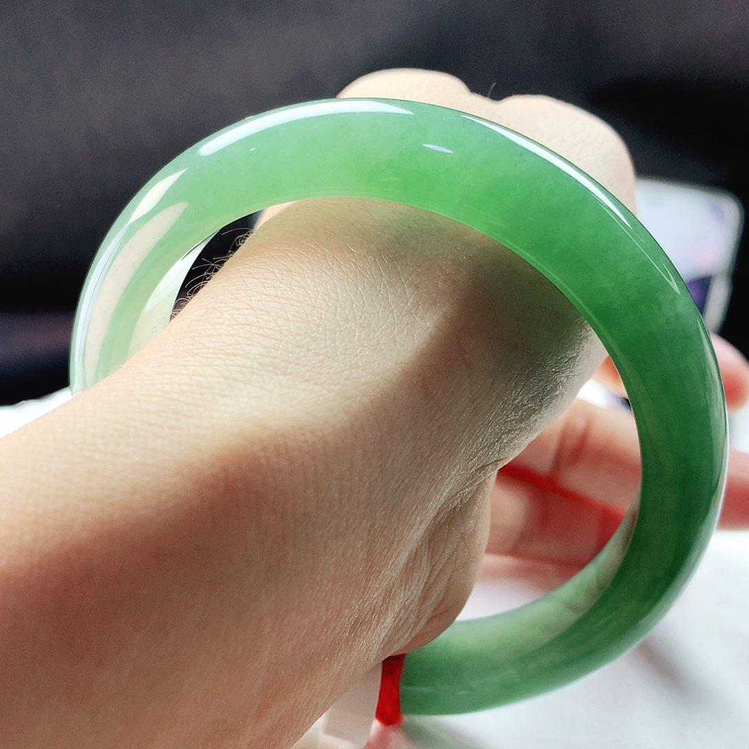 未镶嵌手镯翡翠58冰绿