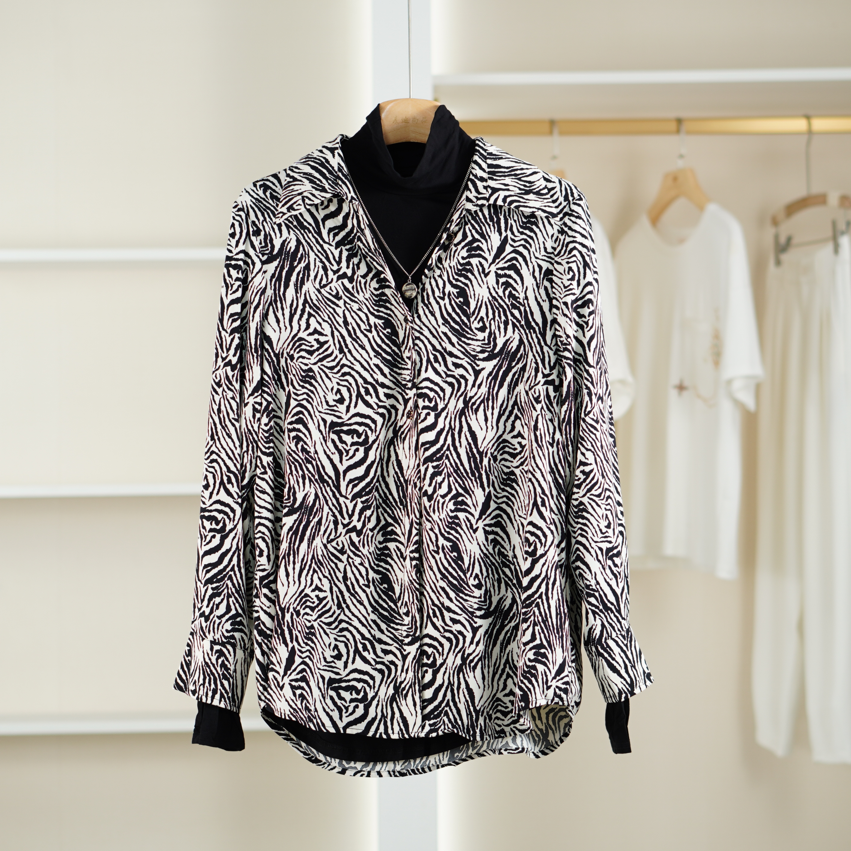 麦迪尚品 一路童行【沙YM】31020798 春季气质假两件上衣衬衫