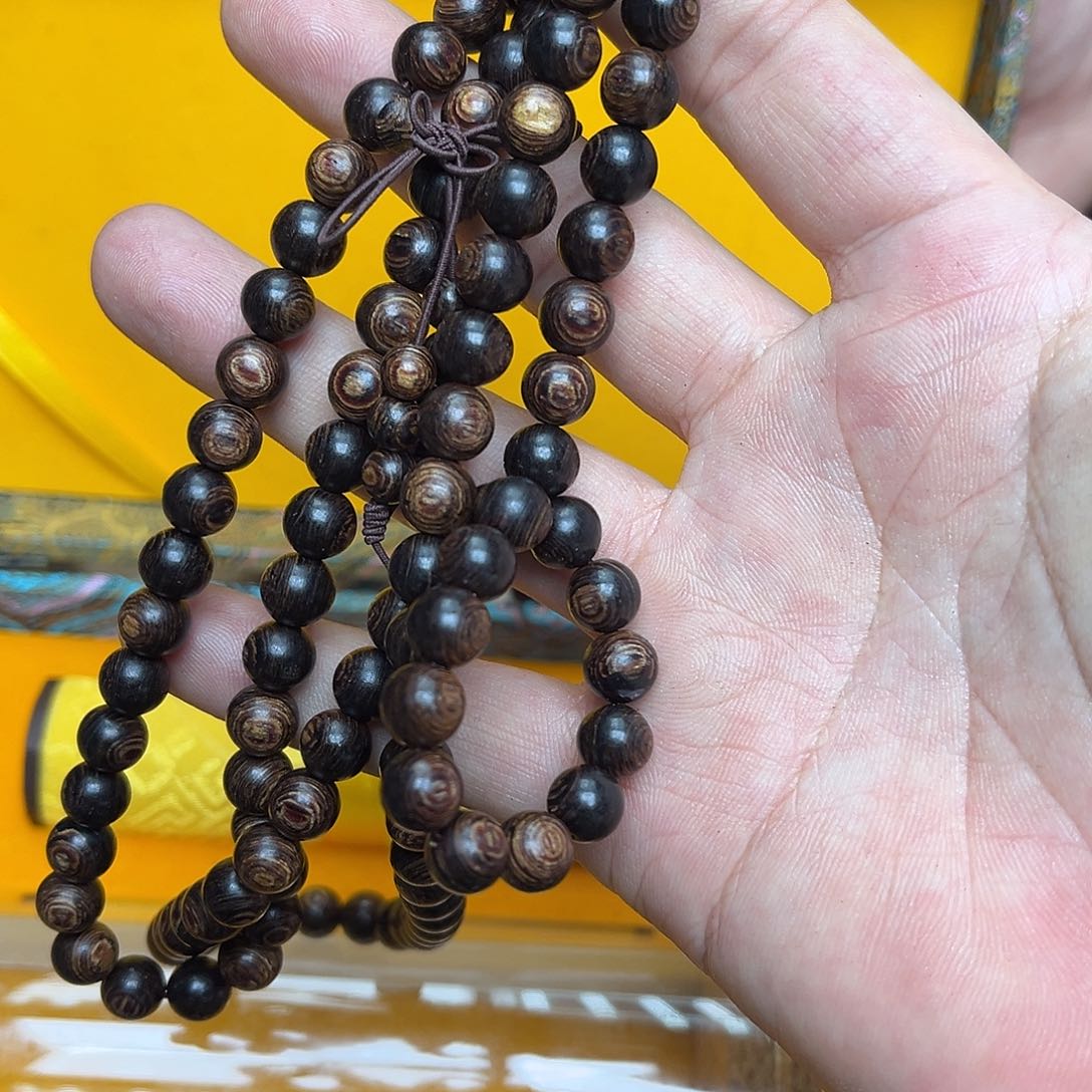 大叶紫檀（黑酸枝木类）