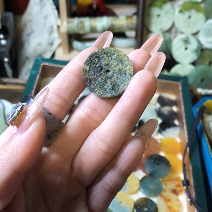 岫玉岫玉挂件未镶嵌