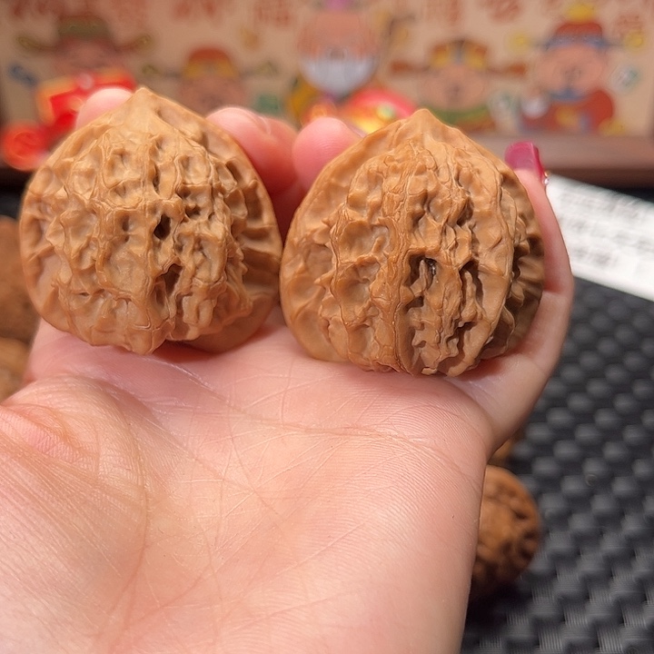 核桃文玩梨木台40