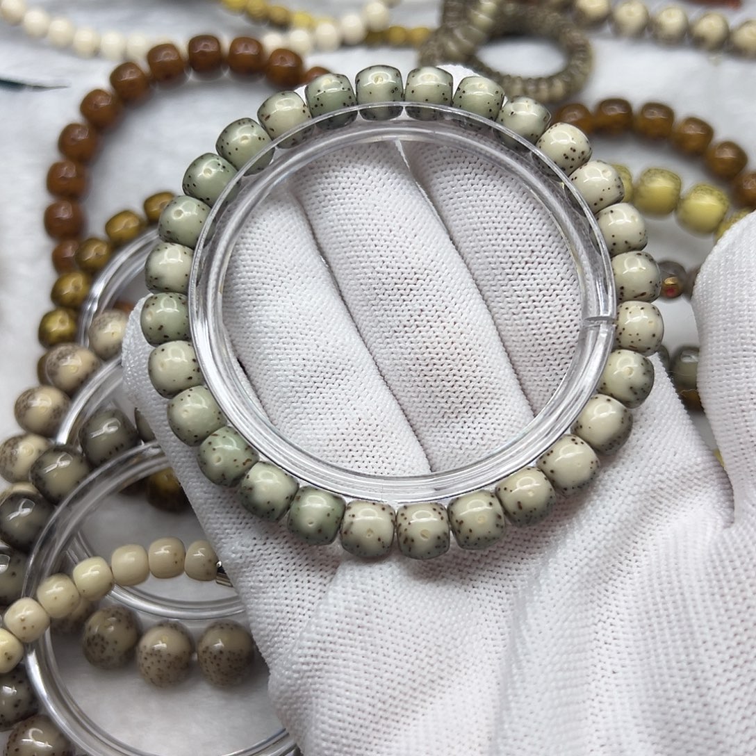 星月菩提吊坠石玉料