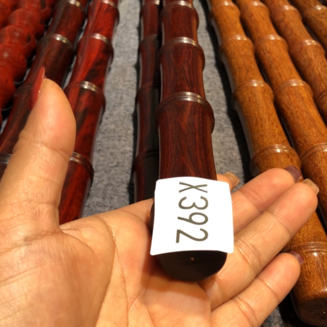 【闪购商品】木庆*紫檀木竹节棍一根392