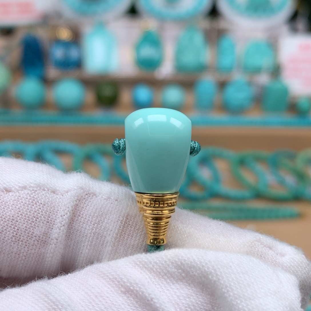 绿松石18K金镶嵌珠宝奇石