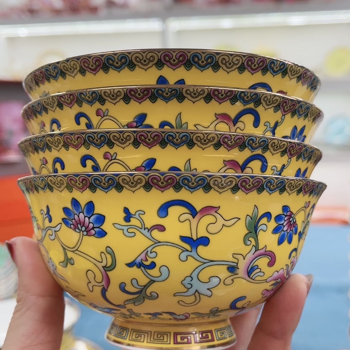 【闪购商品】骨瓷4.5寸4个………………………………