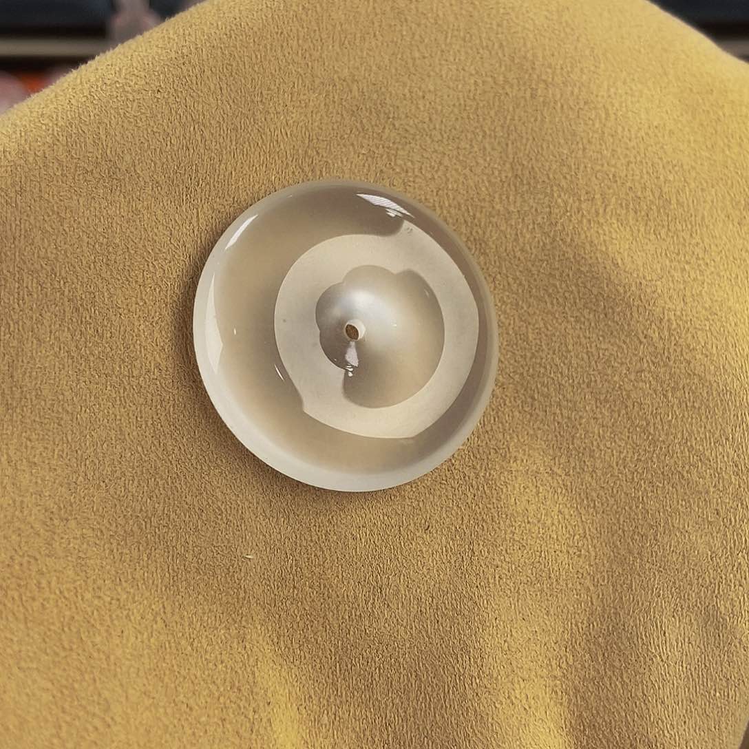 石英质玉颈饰未镶嵌用****语