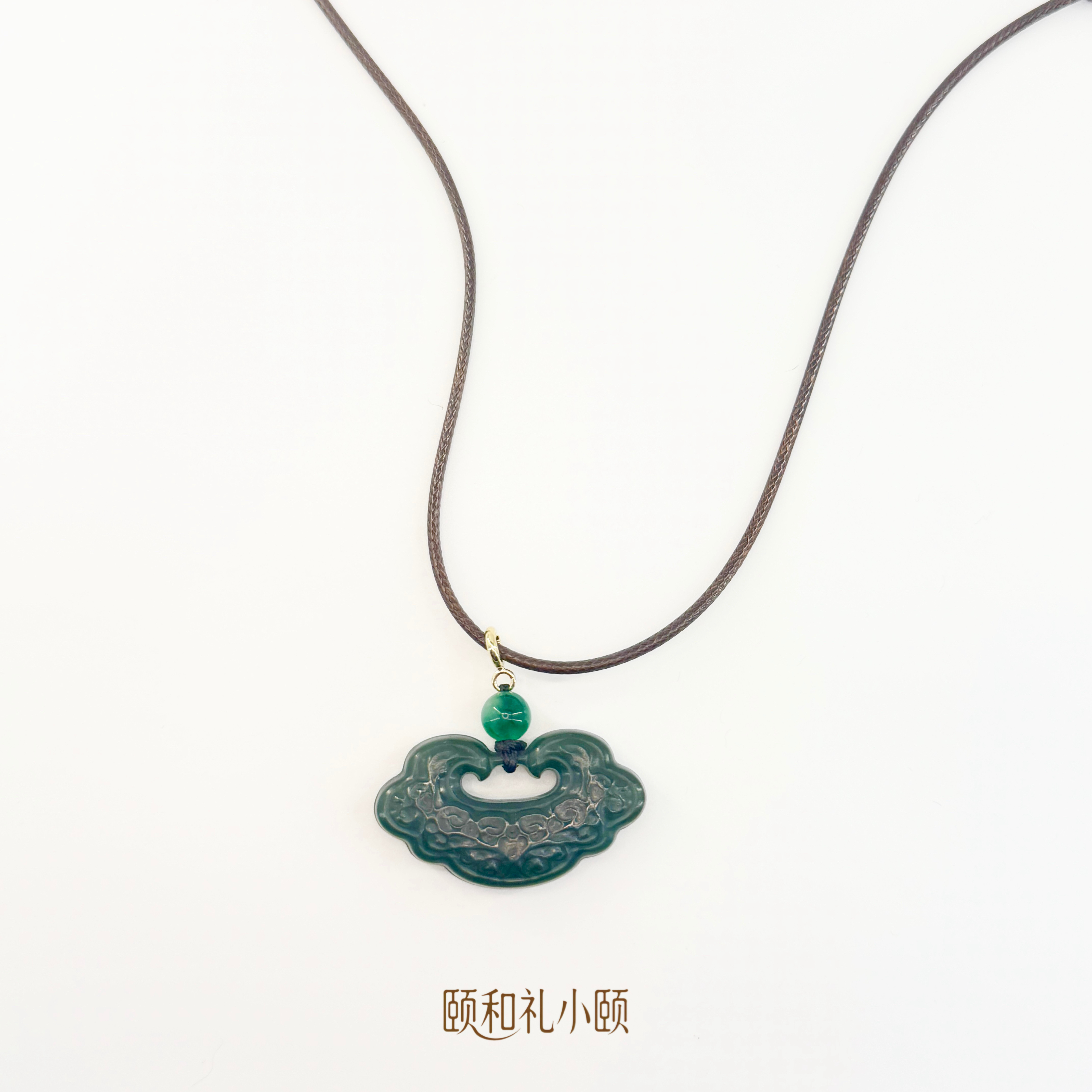 天然和田玉平安锁吊坠