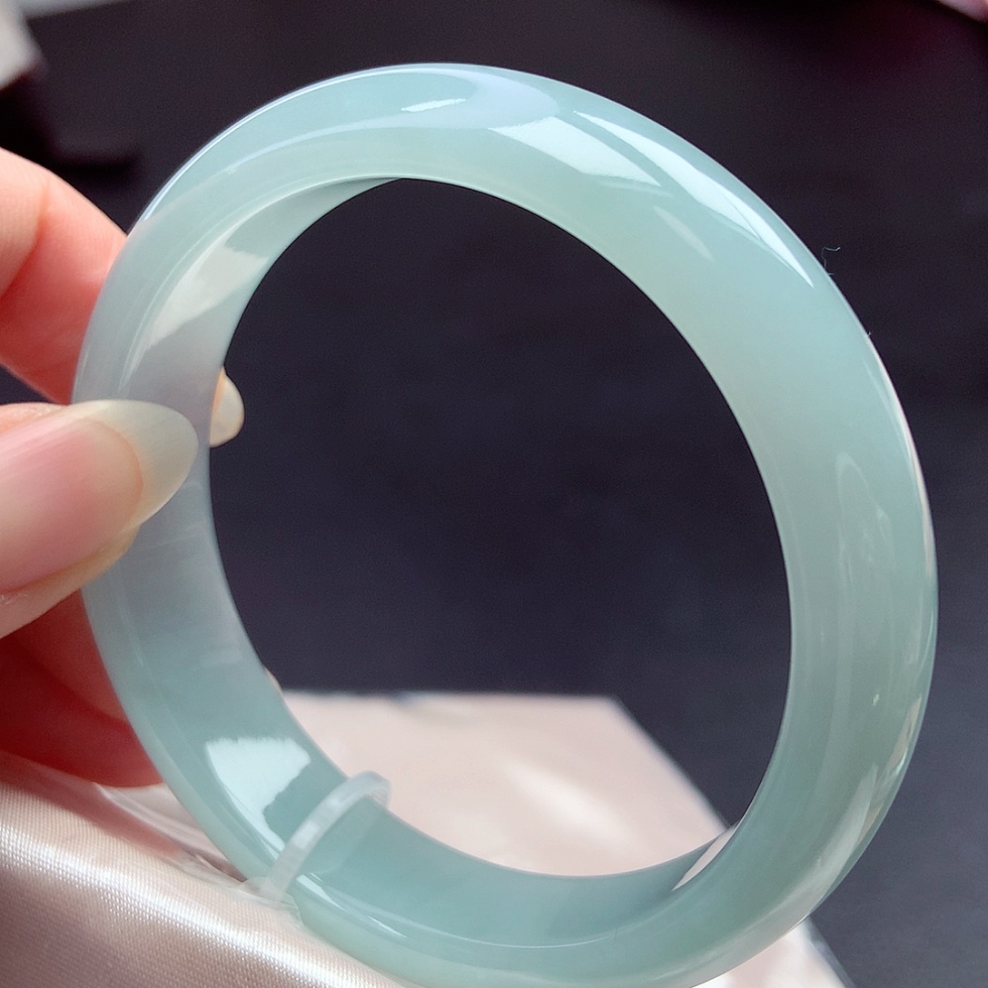 翡翠未镶嵌手镯56.5圈口