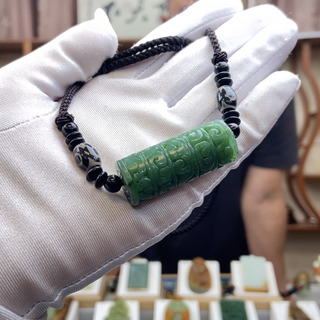 和田玉（碧玉）未镶嵌颈饰