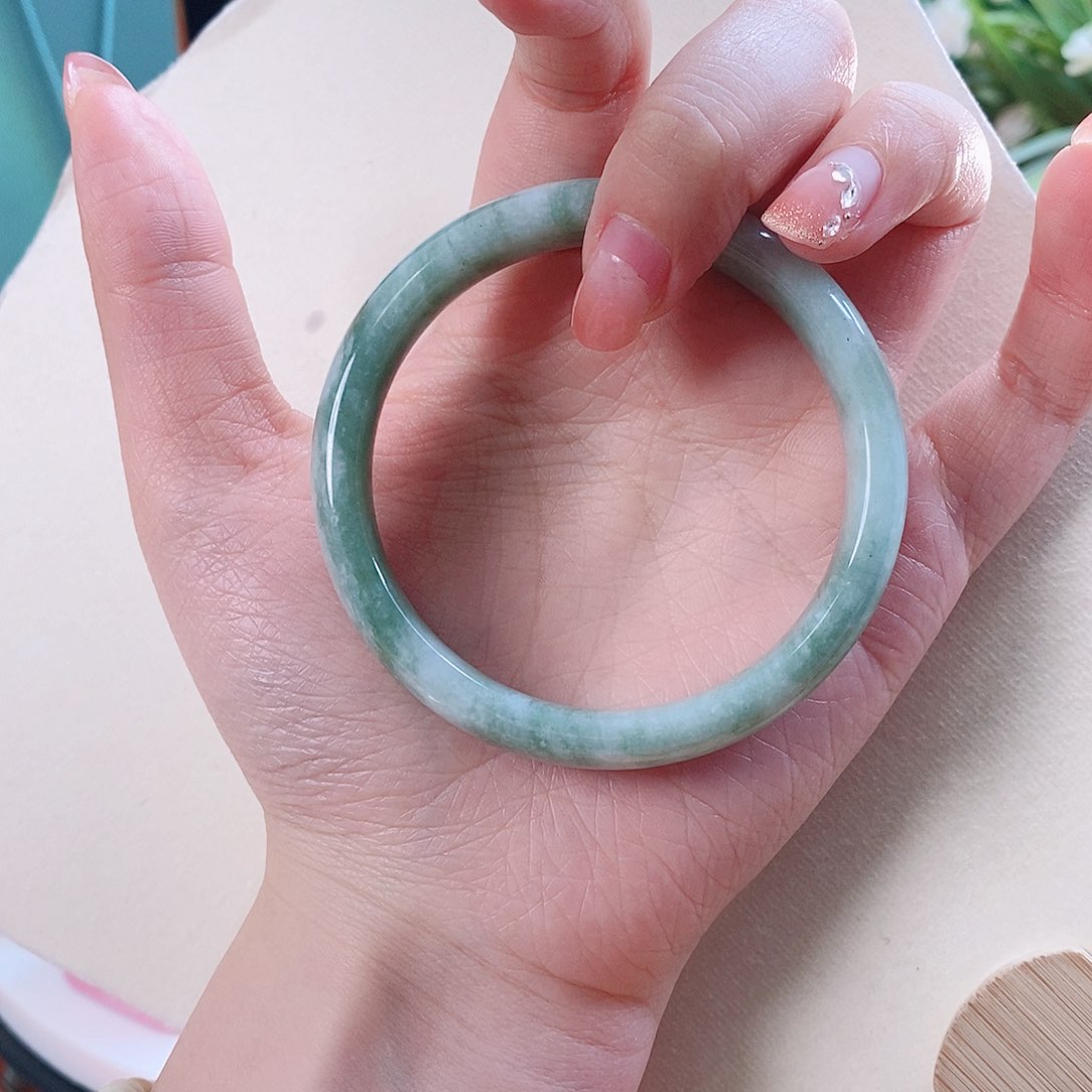 蓝田玉（蛇纹石化大理石玉）手镯未镶嵌